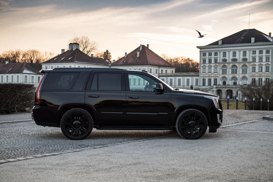  Cadillac Escalade Black Edition by GeigerCars 2018 года  (фото 6 из 14)